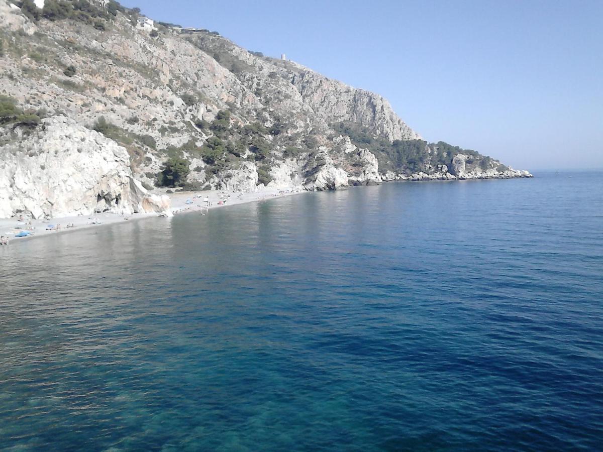 Vistas A Mar, En Paraje Natural La Herradura  Esterno foto